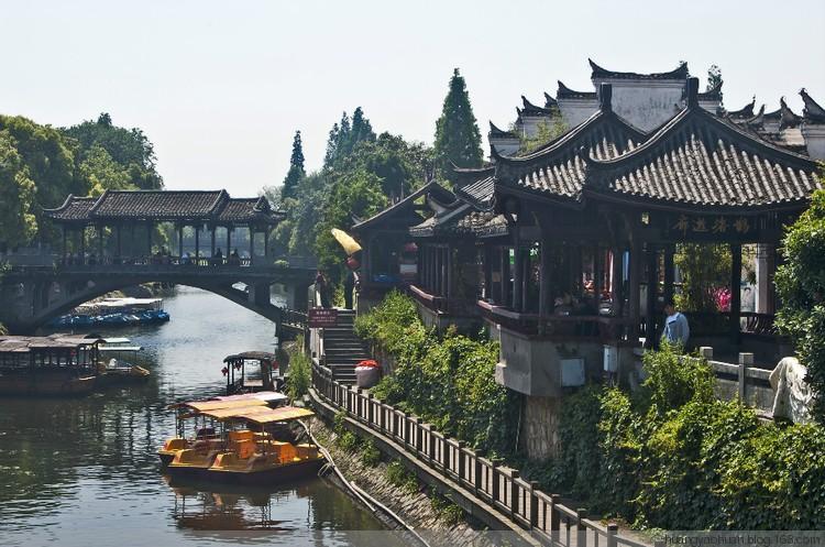 志安在台湾做上节目后，被人肉被网暴，志安在日本公司地址、法人信息泄漏